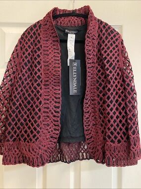 Openwork Knit Shrug in Wine